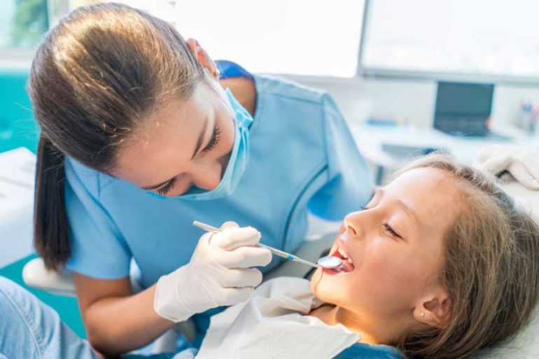 ماذا يفعل أطباء الأسنان بالضبط؟