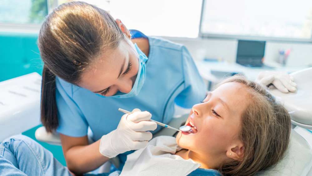 ماذا يفعل أطباء الأسنان بالضبط؟