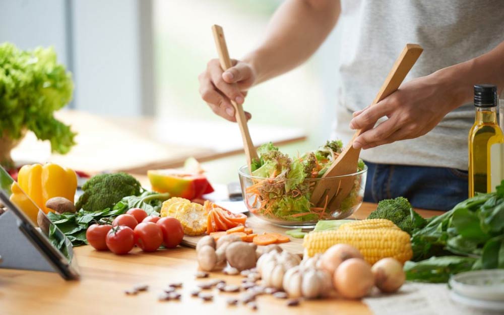 الطبخ الصحي: العلاقة بين الغذاء الصحي وأدوات الطهي