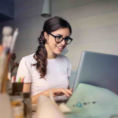 الأعمال التجارية على الإنترنت