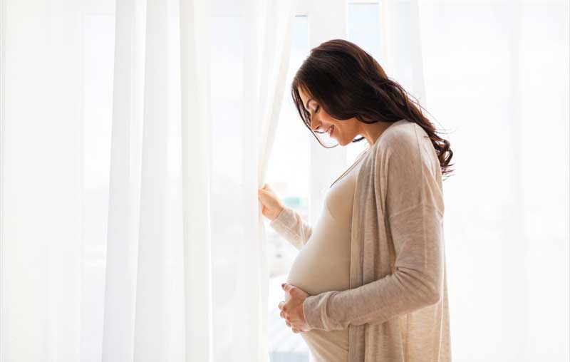 تخفيف آلام الظهر أثناء الحمل