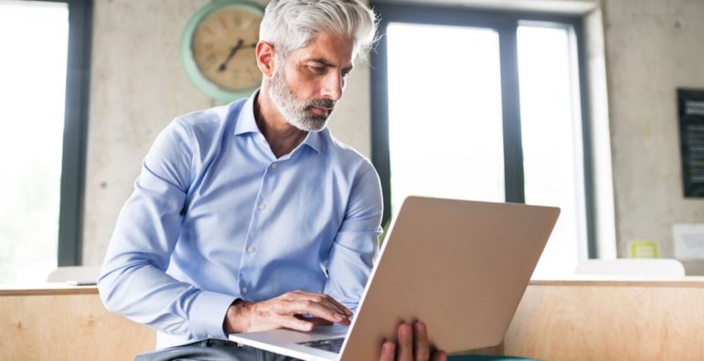 ماجستير إدارة الأعمال عبر الإنترنت