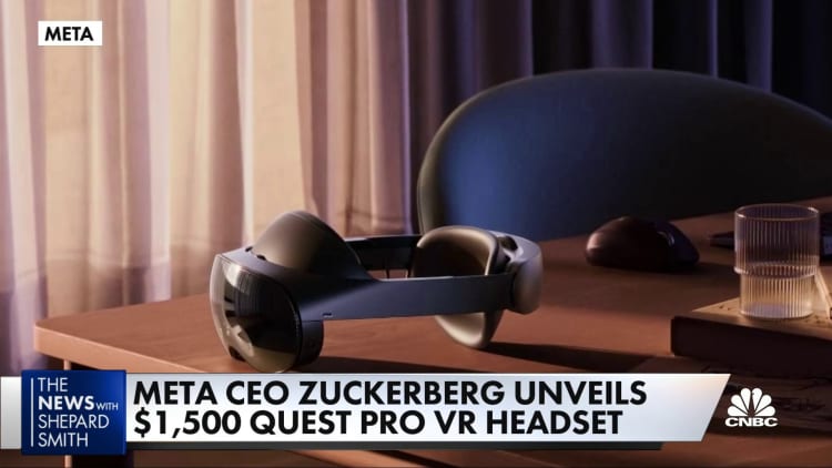 كشف الرئيس التنفيذي لشركة Meta Mark Zuckerberg عن سماعة رأس الواقع المختلط Meta Quest Pro بقيمة 1500 دولار