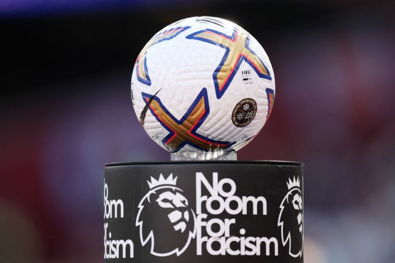 كرة لا مجال فيها للعنصرية