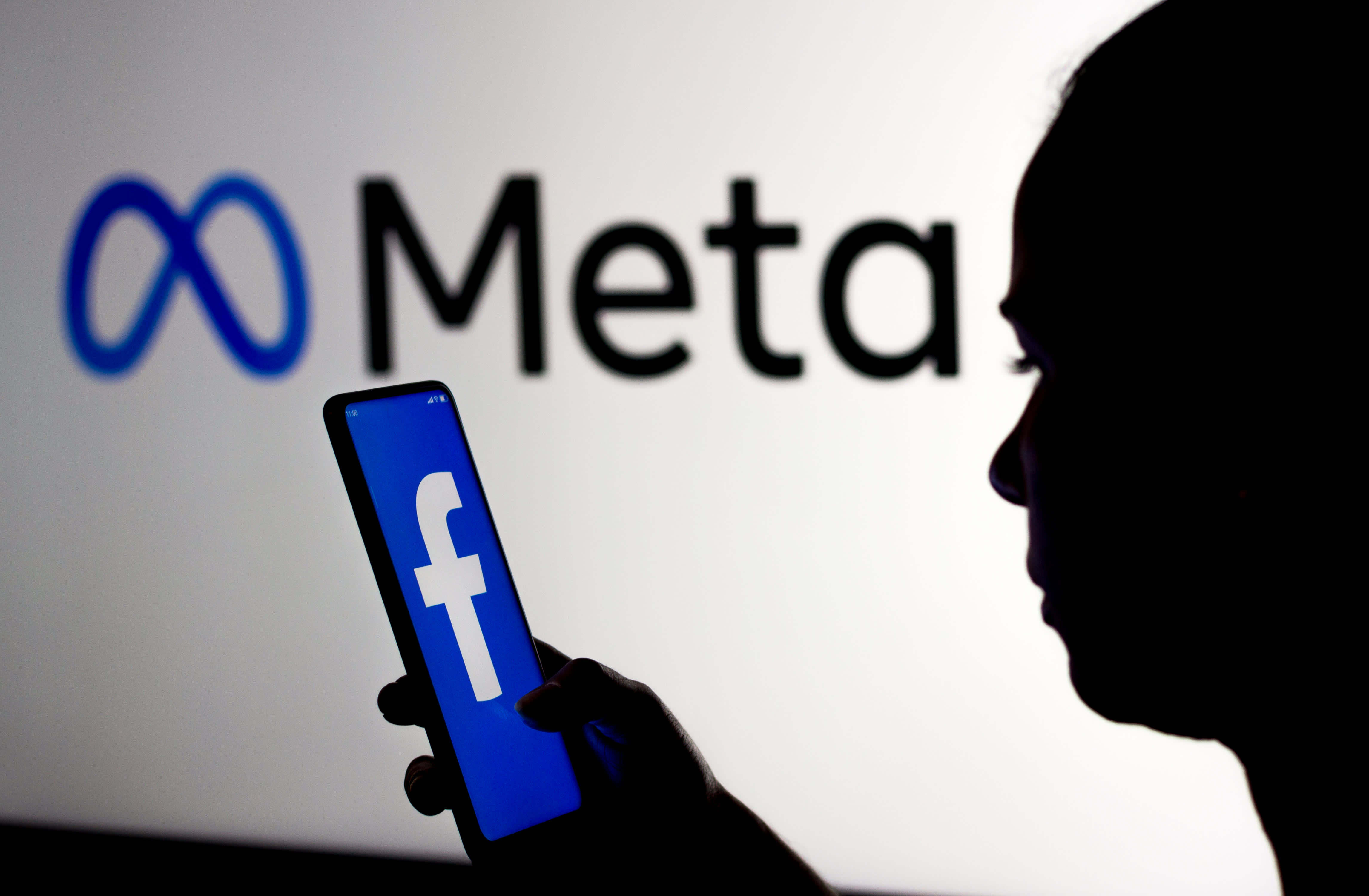 يقول المحللون إن Meta هو `` أكبر مخزون ركود '' لعام 2023 ، بعد أن هبطت الأسهم بنسبة 65 ٪ هذا العام