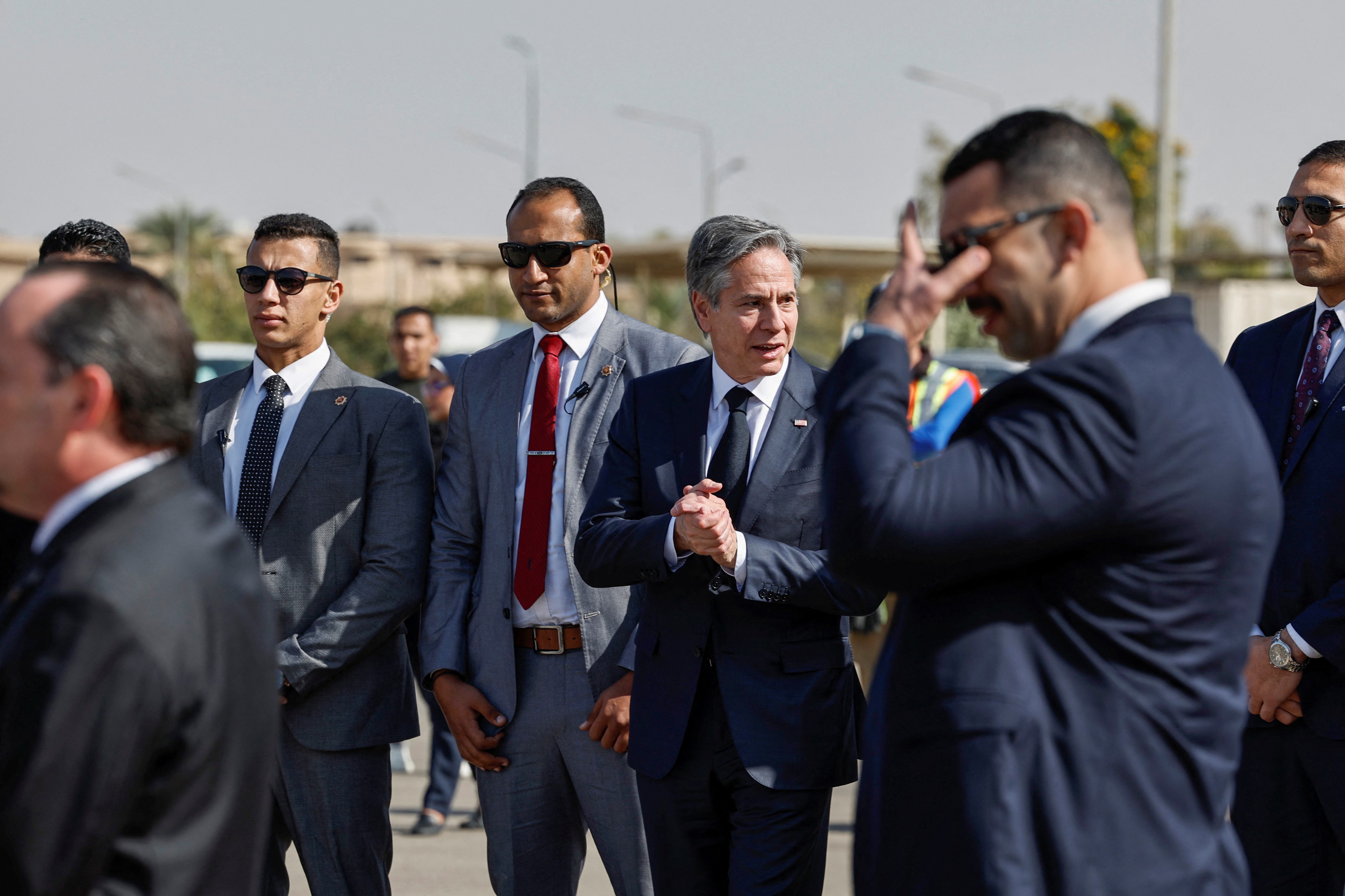يجري وزير الخارجية الأمريكي أنتوني بلينكين محادثات في القاهرة خلال جولة الشرق الأوسط