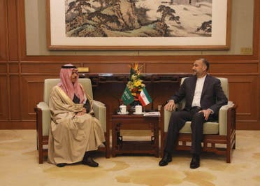 جانب من لقاء وزيري الخارجية السعودي والإيراني